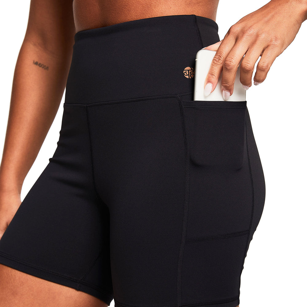 
                      
                        DINAMICA HIGH-RISE SHORTS 5" BLACK
                      
                    