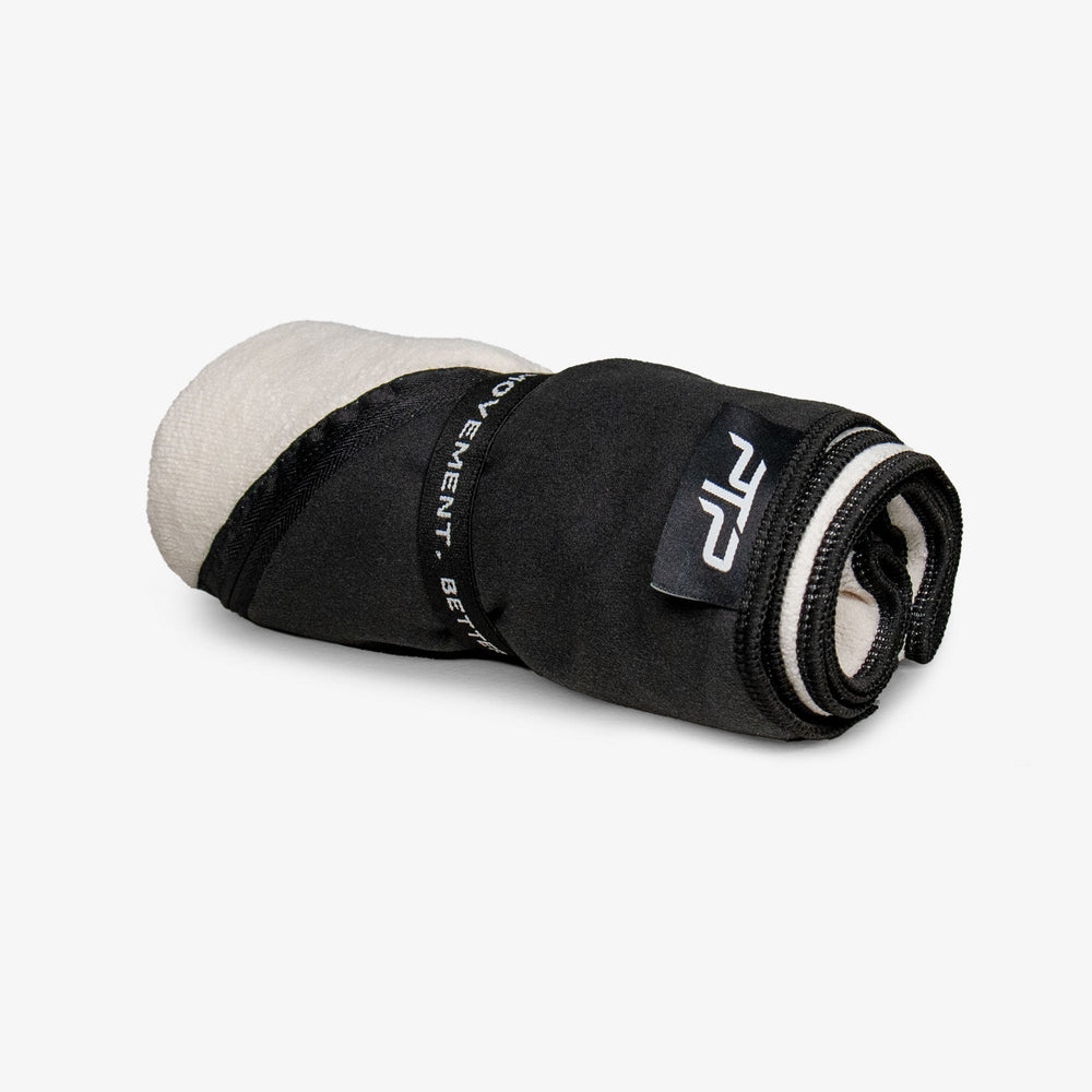 
                      
                        MICROFIBRE ACTION TOWEL REGULAR
                      
                    