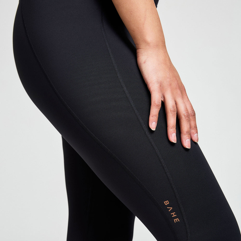 
                      
                        ATTUNE SIDE POCKET LEGGING FULL LENGTH BLACK
                      
                    