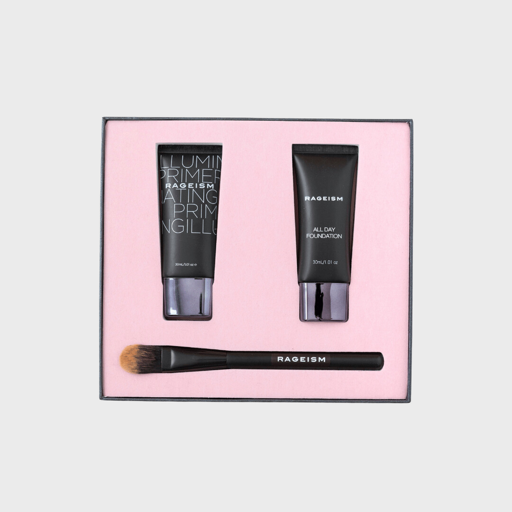 
                      
                        Flawless & Fabulous Gift Pack
                      
                    