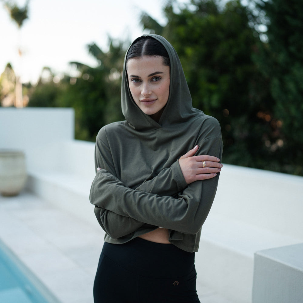 
                      
                        ZEPHYR SHORT BOXY HOODED TEE KHAKI
                      
                    